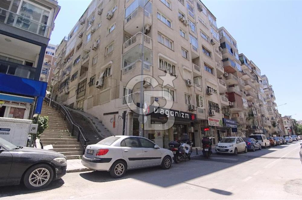 İzmir Konak Mithatpaşa Kiralık 100 m² Dükkan