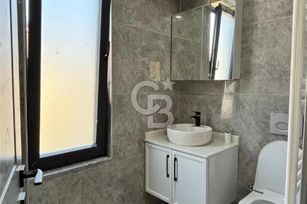 GÜZELYALIDA TAKASLI 160M2 BAHÇE KULLANIMLI VİLLA