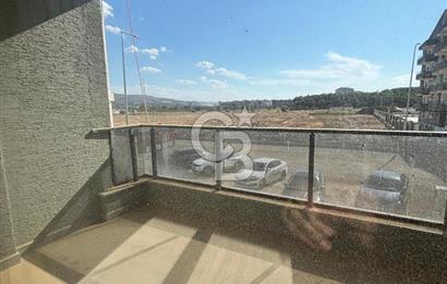 KARACAÖRENDE HAVUZLU SIFIR 3+1 GİYİNME ODALI DAİRE