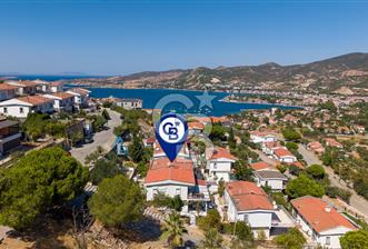 FOÇA DENİZKENT SİTESİ’NDE DENİZ MANZARALI, GENİŞ BAHÇELİ VE TERASLI 3+1 DUBLEKS - 7 - 373809