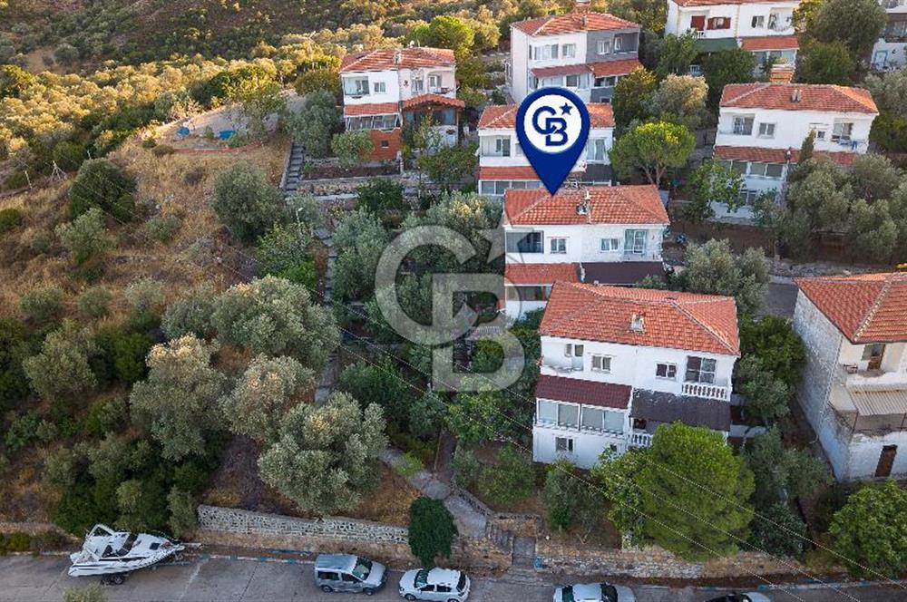 Foça Mercankent Sitesi'nde Satılık 2+1 Dubleks