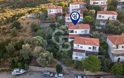 Foça Mercankent Sitesi'nde Satılık 2+1 Dubleks