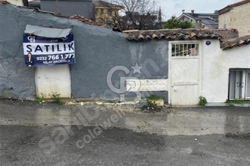 Urla Sanat Sokağında Avlulu Kuyulu Kargir Ev