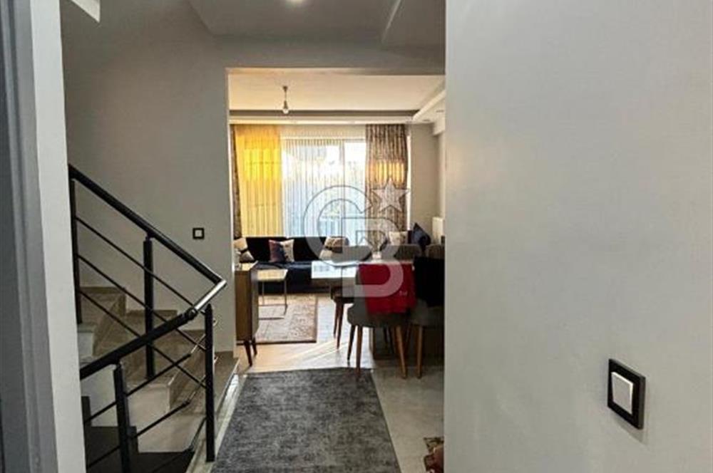 GÜZELYALIDA TAKASLI 160M2 BAHÇE KULLANIMLI VİLLA