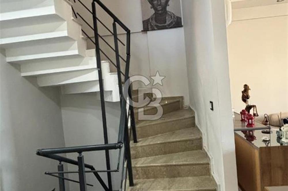 GÜZELYALIDA TAKASLI 160M2 BAHÇE KULLANIMLI VİLLA