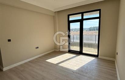 KARACAÖRENDE HAVUZLU SIFIR 3+1 GİYİNME ODALI DAİRE