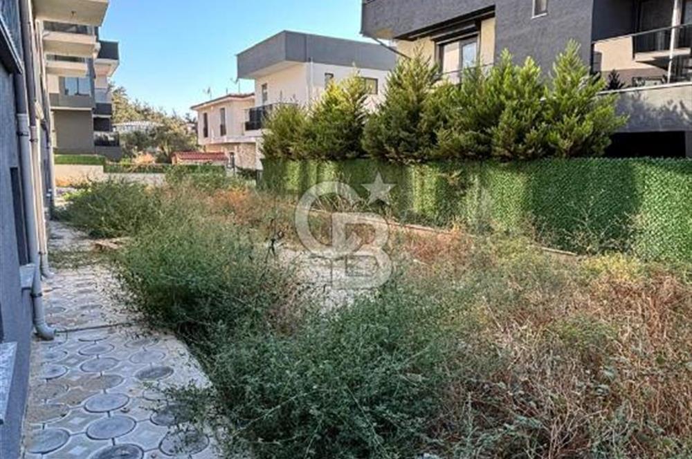 GÜZELYALIDA TAKASLI 160M2 BAHÇE KULLANIMLI VİLLA