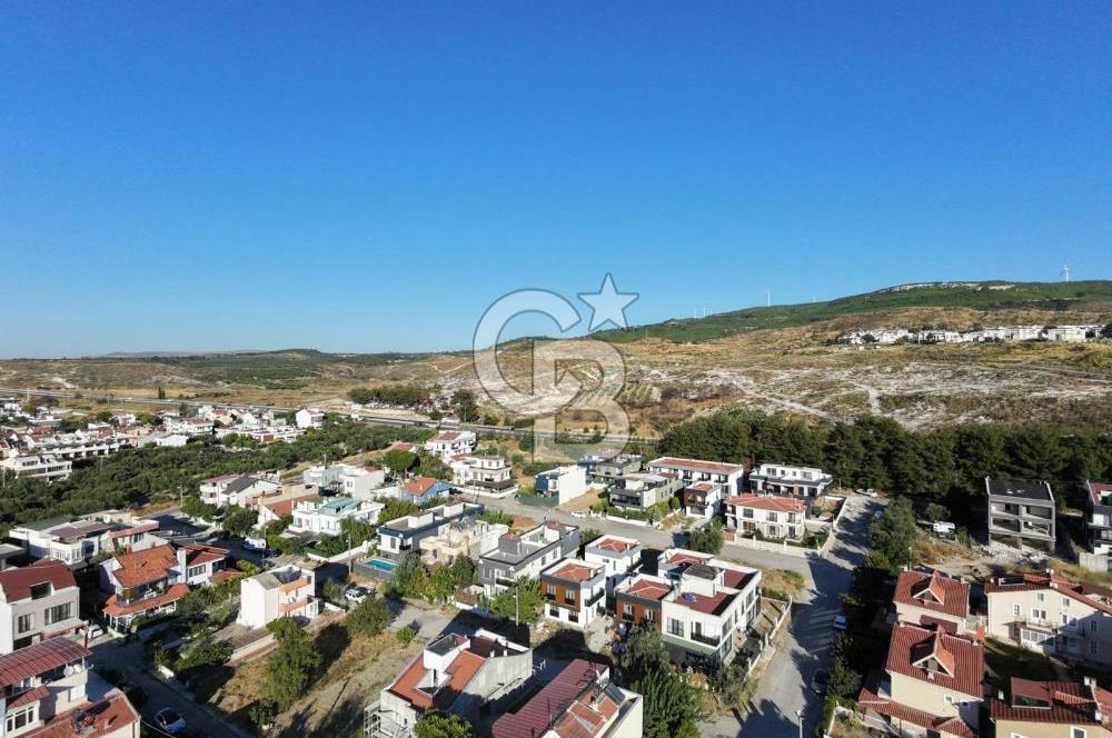 GÜZELYALIDA TAKASLI 160M2 BAHÇE KULLANIMLI VİLLA