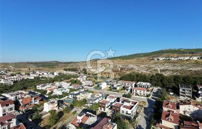 GÜZELYALIDA TAKASLI 160M2 BAHÇE KULLANIMLI VİLLA