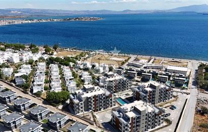 1+1 Flat for Sale with Sea View and Pool in Candarli