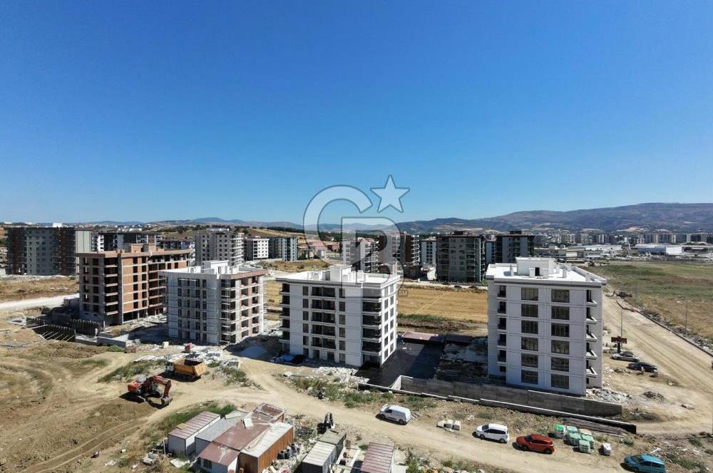 KARACAÖRENDE HAVUZLU SIFIR 3+1 GİYİNME ODALI DAİRE