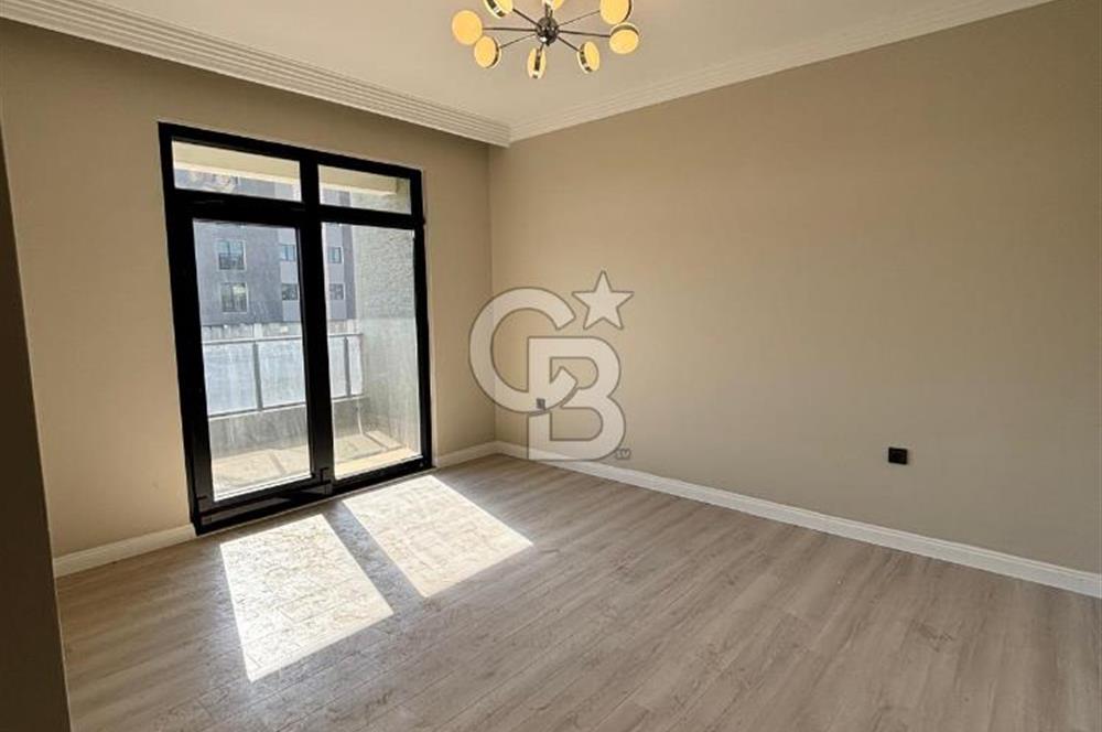 KARACAÖRENDE HAVUZLU SIFIR 3+1 GİYİNME ODALI DAİRE