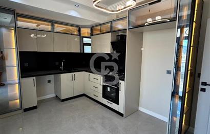 KARACAÖRENDE HAVUZLU SIFIR 3+1 GİYİNME ODALI DAİRE