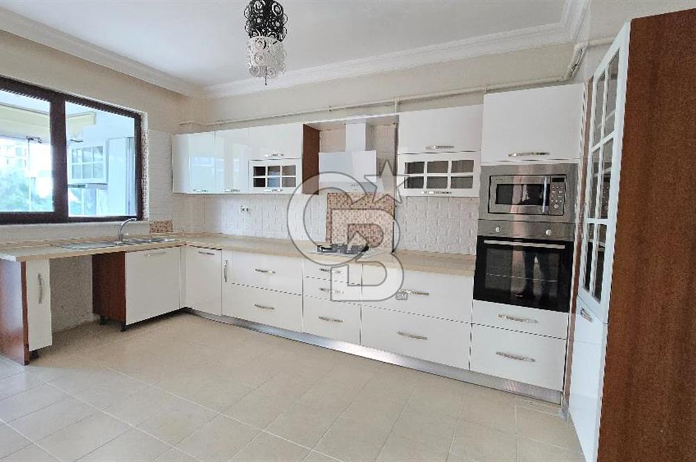 Azra Tatil Köyü Venüs Sitesi’nde Bol Yeşil Alanlı 4+1 Daire