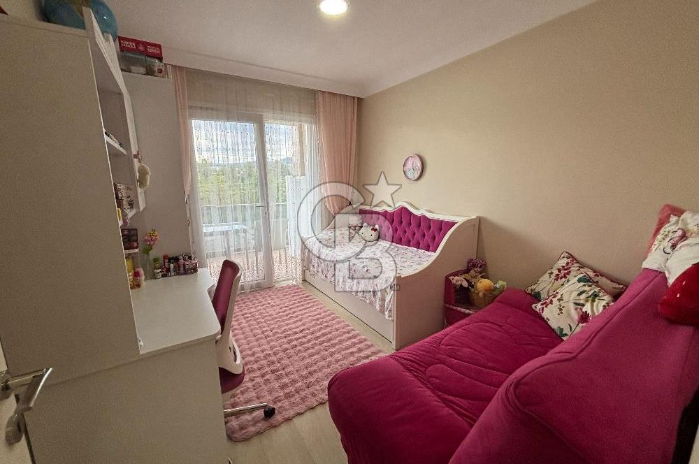SAPANCA'NIN EN NEZİH SİTESİNDE HAVUZLU, GÜVENLİKLİ 3+1 LÜX DAİRE