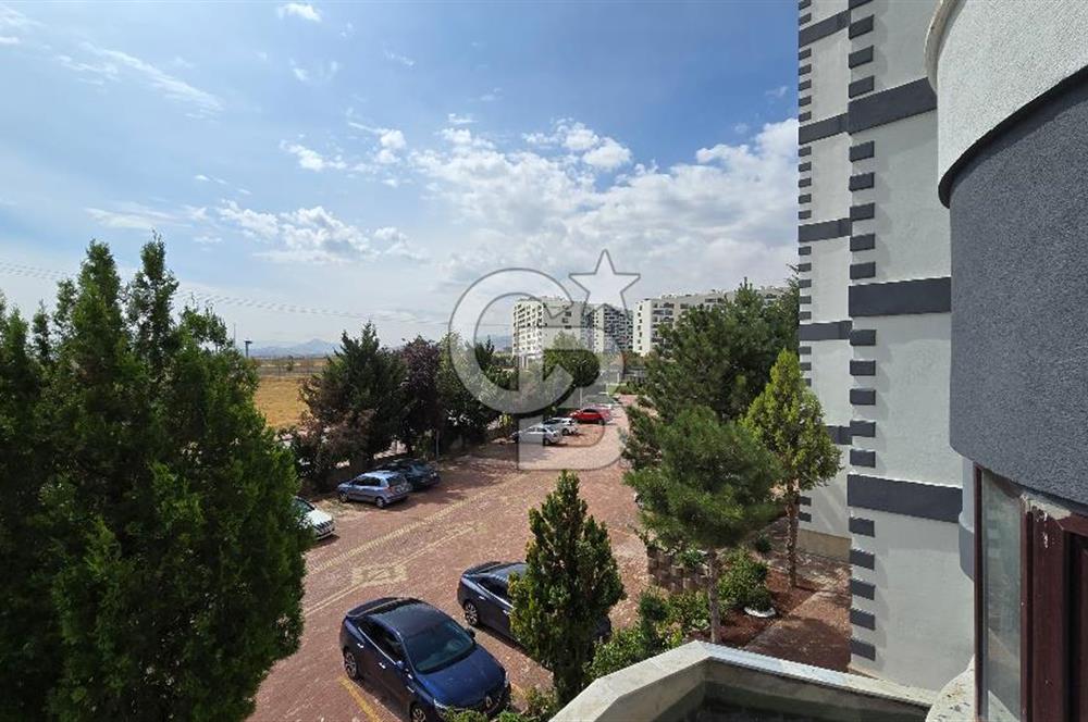 Azra Tatil Köyü Venüs Sitesi’nde Bol Yeşil Alanlı 4+1 Daire