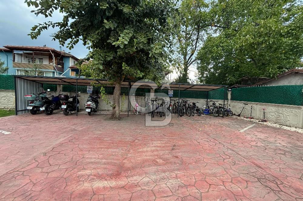 SAPANCA'NIN EN NEZİH SİTESİNDE HAVUZLU, GÜVENLİKLİ 3+1 LÜX DAİRE