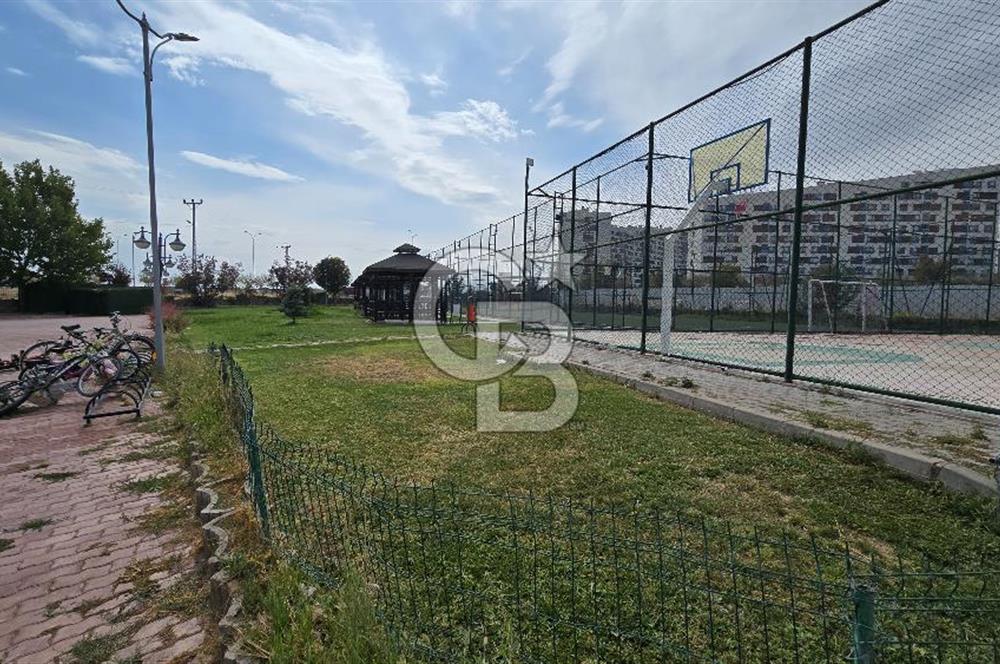 Azra Tatil Köyü Venüs Sitesi’nde Bol Yeşil Alanlı 4+1 Daire