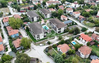 SAPANCA'NIN EN NEZİH SİTESİNDE HAVUZLU, GÜVENLİKLİ 3+1 LÜX DAİRE