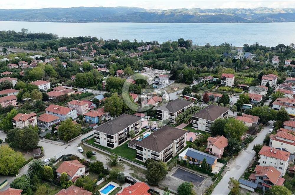 SAPANCA'NIN EN NEZİH SİTESİNDE HAVUZLU, GÜVENLİKLİ 3+1 LÜX DAİRE