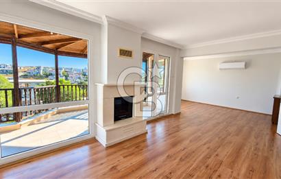 VİLLAKENTTE SATILIK 4+2 TRİPLEX VİLLA
