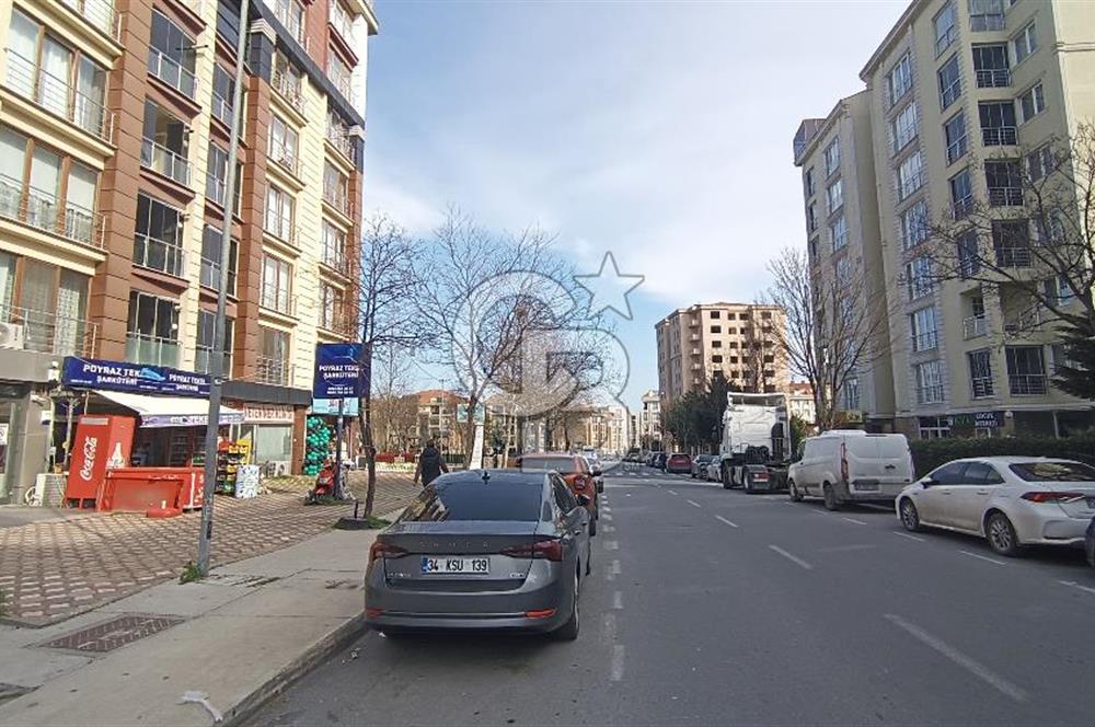 Beylikdüzü Adnan kahvecide 124m2 Köşe parsel bacalı dükkan..