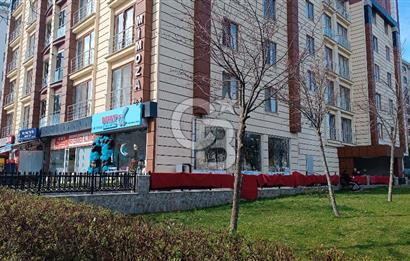 Beylikdüzü Adnan kahvecide 124m2 Köşe parsel bacalı dükkan..