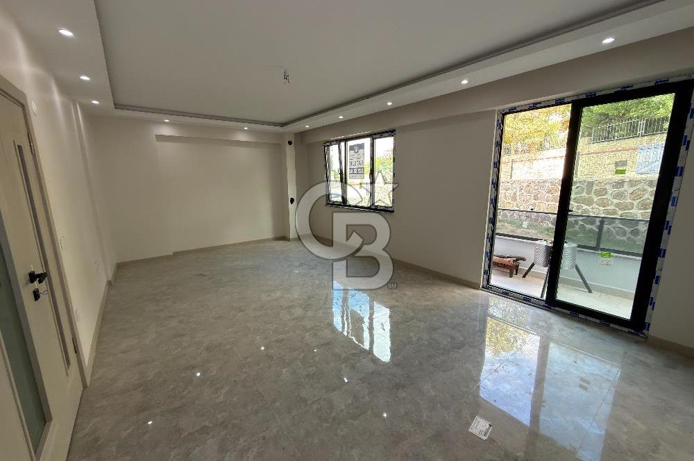 TOPÇULAR SIFIR 3+1 60 M2 BAHÇE KULLANIMLI 147 M2 DUBLEKS DAİRE
