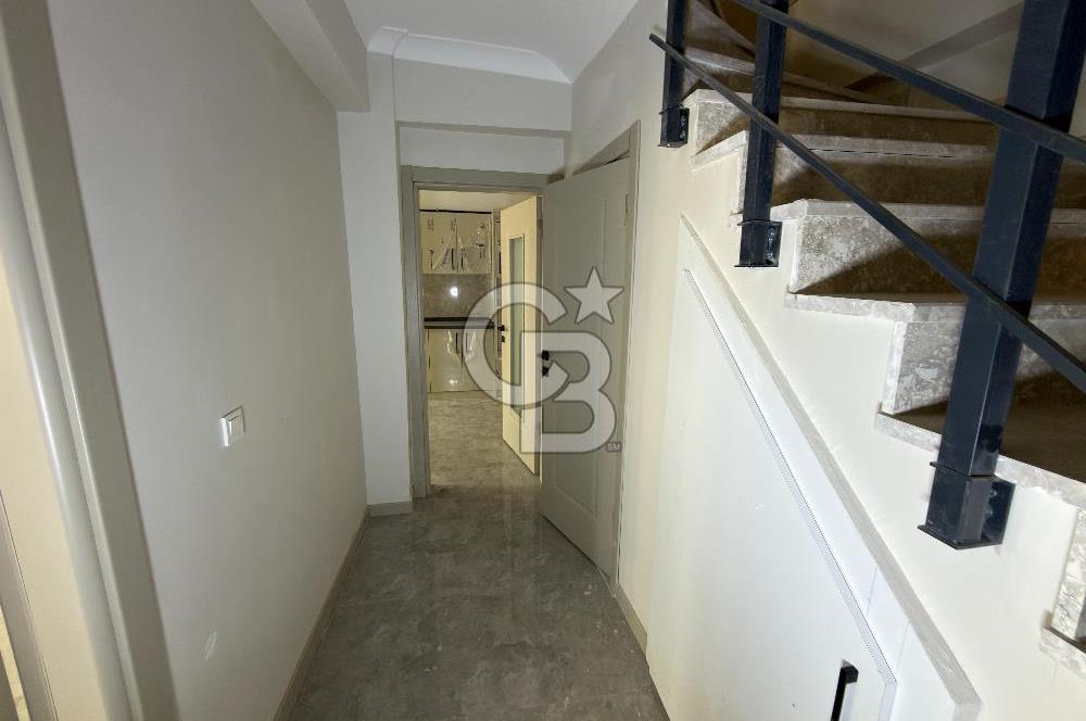 TOPÇULAR SIFIR 3+1 60 M2 BAHÇE KULLANIMLI 147 M2 DUBLEKS DAİRE