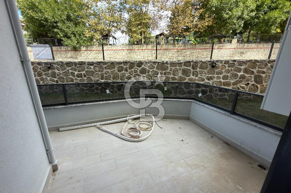 TOPÇULAR SIFIR 3+1 60 M2 BAHÇE KULLANIMLI 147 M2 DUBLEKS DAİRE
