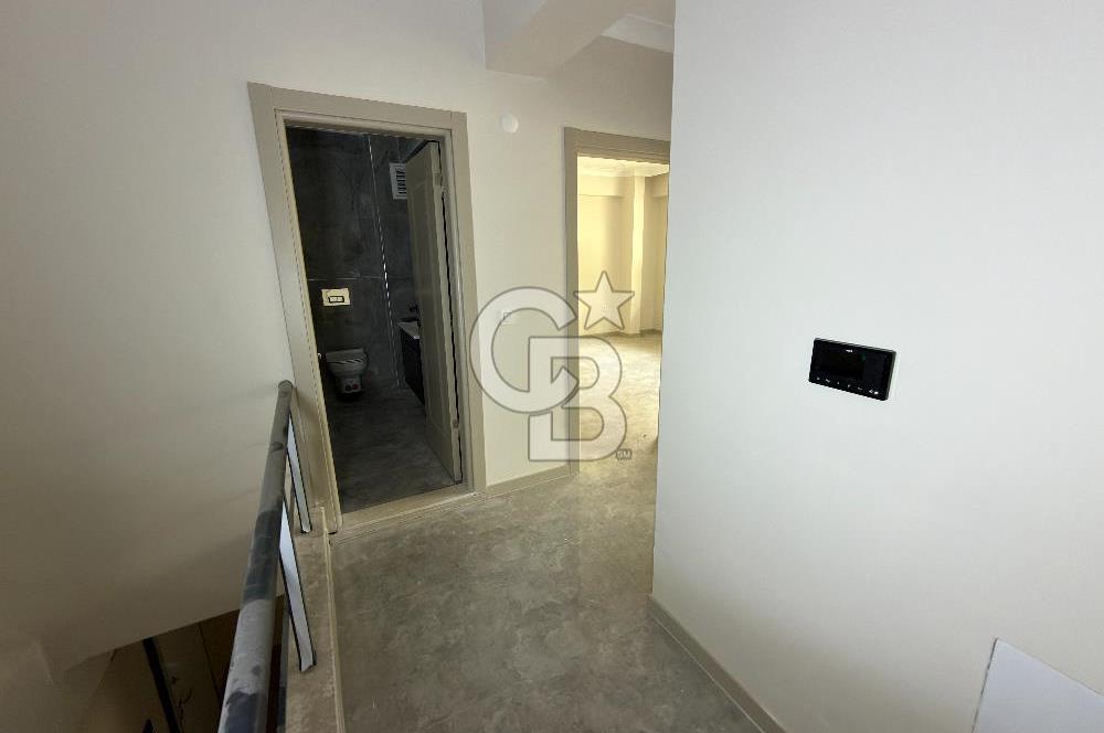 TOPÇULAR SIFIR 3+1 60 M2 BAHÇE KULLANIMLI 147 M2 DUBLEKS DAİRE