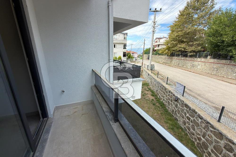 TOPÇULAR SIFIR 3+1 60 M2 BAHÇE KULLANIMLI 147 M2 DUBLEKS DAİRE