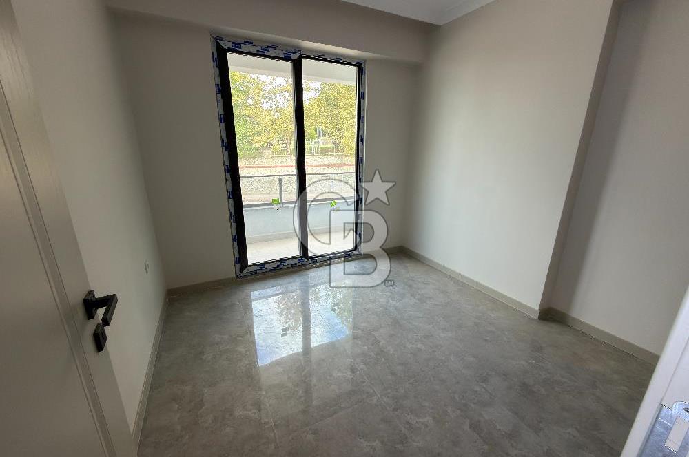 TOPÇULAR SIFIR 3+1 60 M2 BAHÇE KULLANIMLI 147 M2 DUBLEKS DAİRE