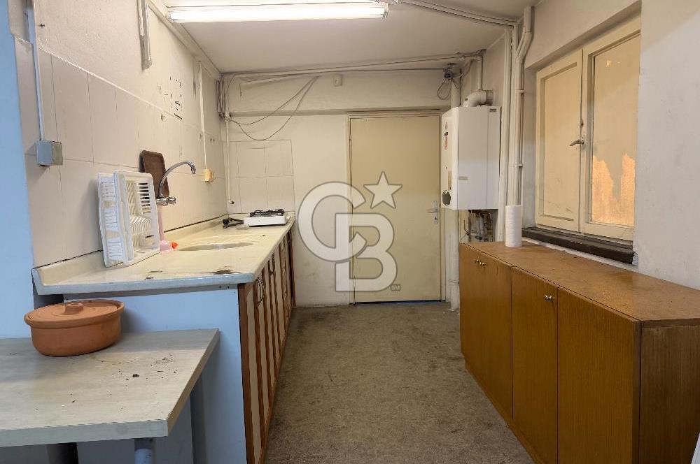 NECATİBEY CADDESİ YEŞİLIRMAK SOKAKTA 250 MT SATILIK İŞYERİ