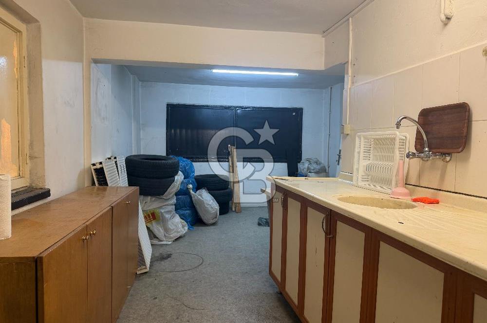 NECATİBEY CADDESİ YEŞİLIRMAK SOKAKTA 250 MT SATILIK İŞYERİ