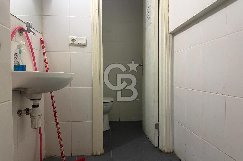 NECATİBEY CADDESİ YEŞİLIRMAK SOKAKTA 250 MT SATILIK İŞYERİ