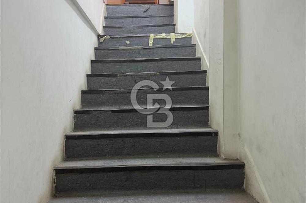 NECATİBEY CADDESİ YEŞİLIRMAK SOKAKTA 250 MT SATILIK İŞYERİ