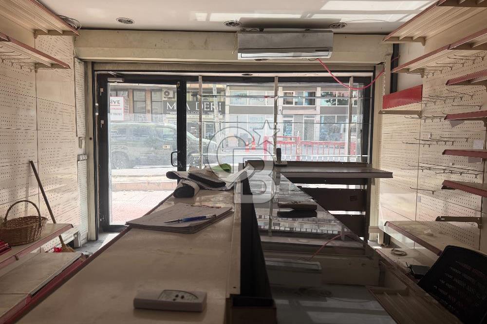 NECATİBEY CADDESİ YEŞİLIRMAK SOKAKTA 250 MT SATILIK İŞYERİ