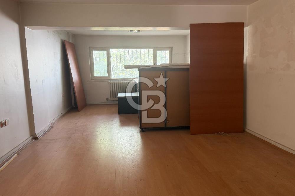 NECATİBEY CADDESİ YEŞİLIRMAK SOKAKTA 250 MT SATILIK İŞYERİ