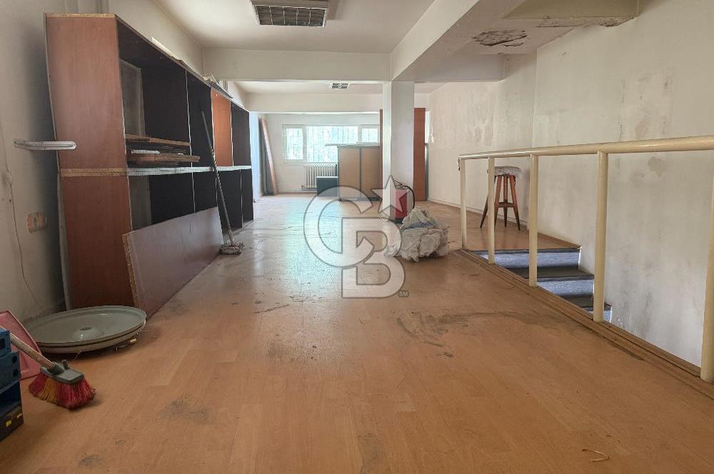 NECATİBEY CADDESİ YEŞİLIRMAK SOKAKTA 250 MT SATILIK İŞYERİ