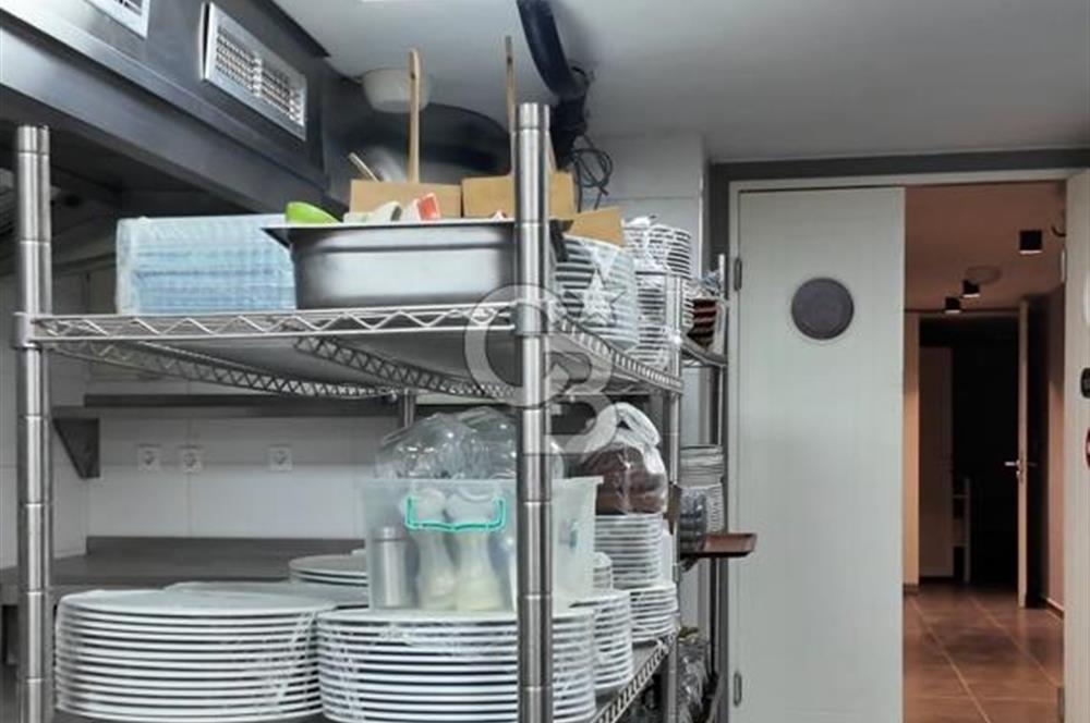 Çeşme Dalyan'da Denize Sıfır Satılık Butik Otel