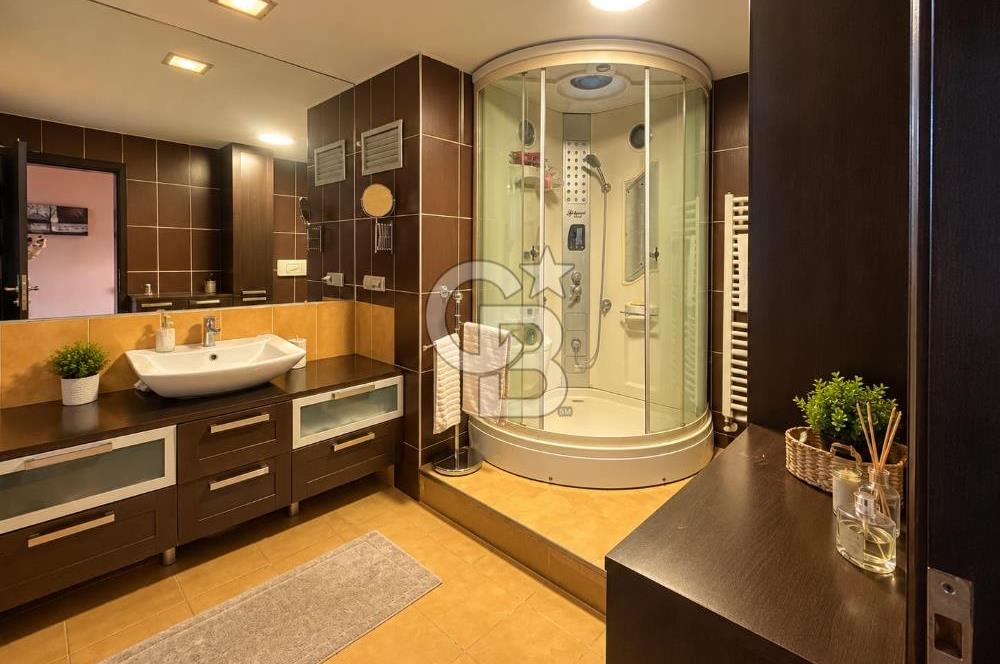 Atakent Efes Blokları’nda 3+1 137 M² Full Eşyalı  Deniz Manzaralı Çift Cephe Kiralık Daire 