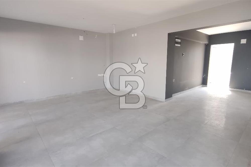 URLA YELALTI CADDE ÜSTÜ KİRALIK TERASLI DÜKKAN