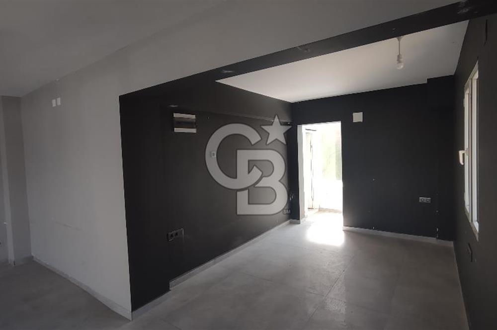 URLA YELALTI CADDE ÜSTÜ KİRALIK TERASLI DÜKKAN