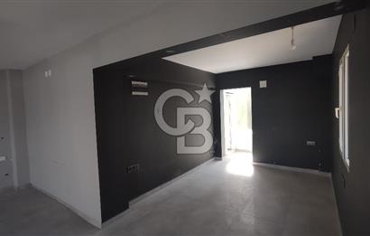 URLA YELALTI CADDE ÜSTÜ KİRALIK TERASLI DÜKKAN