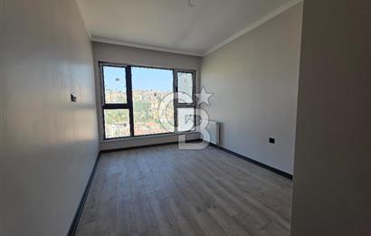 PANORA YAKINI CRYSTAL VADİ TOWER'DA ARA VE YÜKSEK KATTA2+1 KİRALIK DAIRE