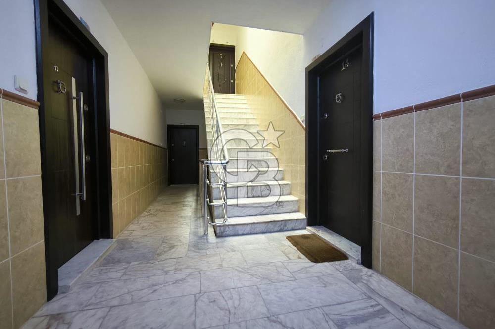 Ayvalık Sarımsaklı Plajına 50m Deniz Manzaralı Satılık 2+1 Daire 