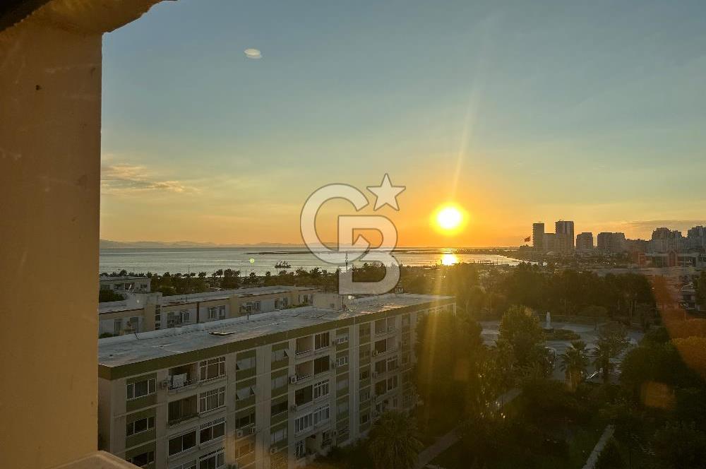 Atakent Efes Blokları’nda 3+1 137 M² Full Eşyalı  Deniz Manzaralı Çift Cephe Kiralık Daire 