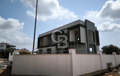 DÖŞEMEALTI YALINLI ANA YOLA YAKIN SATILIK LÜX 4+1 MÜSTAKÍL VÍLLA