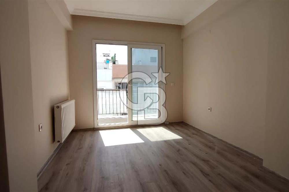 SEFERİHİSAR'DA GENİŞ VE FERAH KİRALIK 1+1 DAİRE